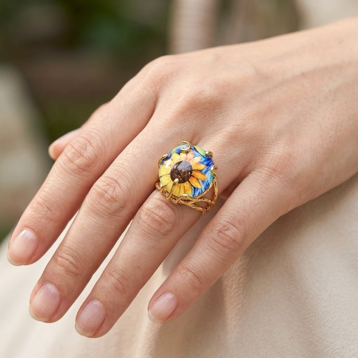 Cartoleria 4+1 - Bijoux - Anello Artigianale Girasole Smaltato - Regolabile | Ceramica e Ottone