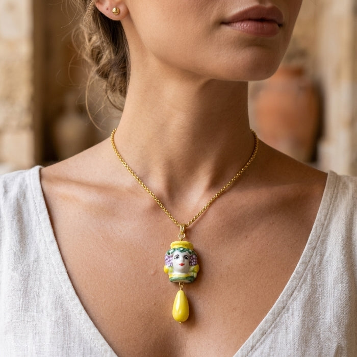 Cartoleria 4+1 - Collana Testa di Moro Donna con Limoni in Ceramica | Ciondolo Artigianale Siciliano con Catena Oro